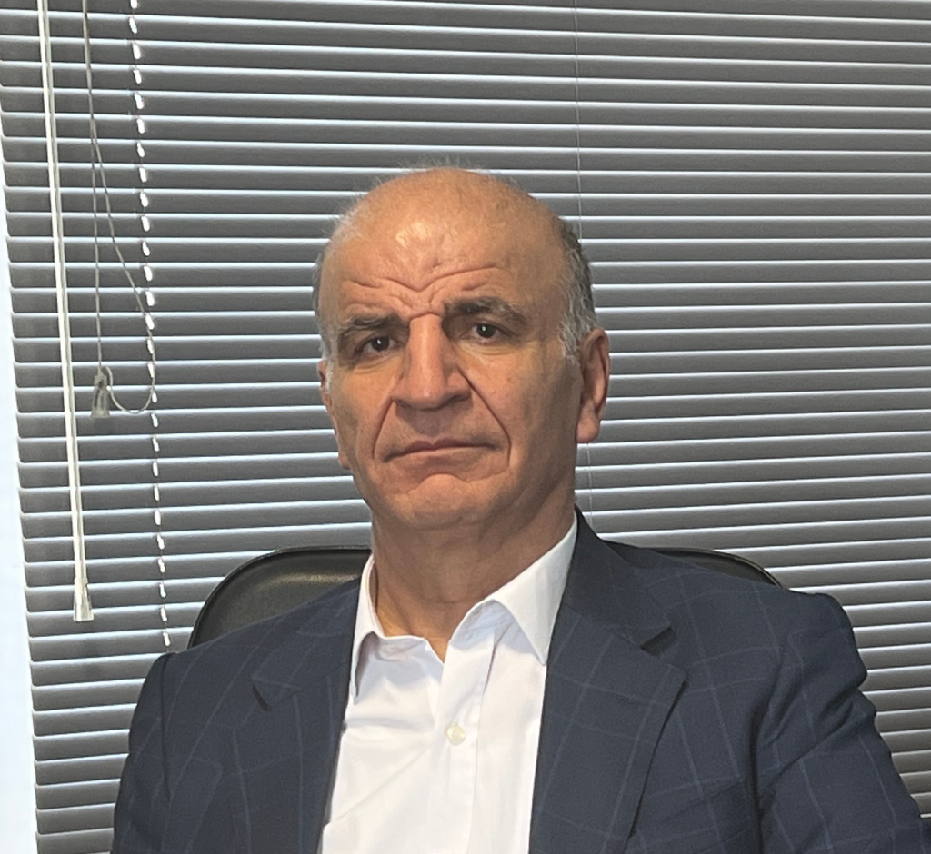 علیرضا لاهیجی